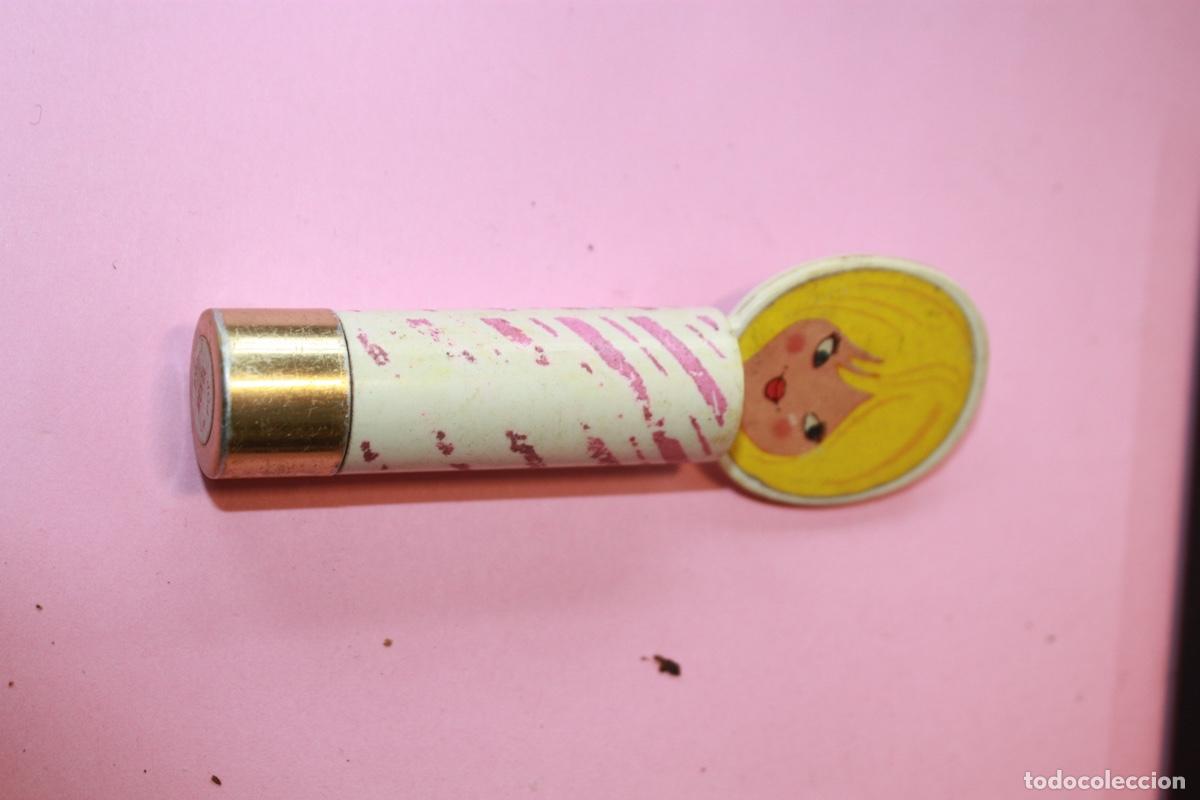 Coleccionismo: PINTALABIOS AVON RARO - Foto 1
