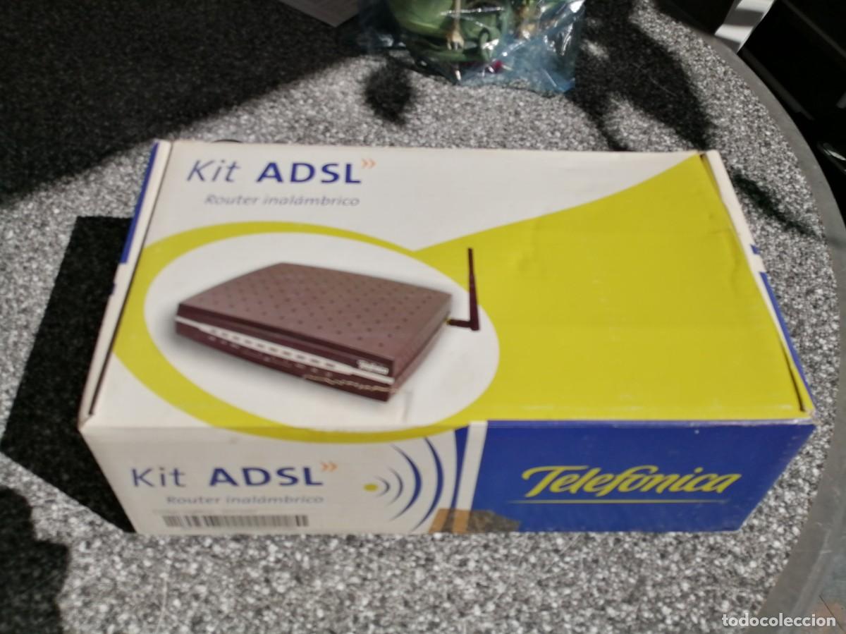 Coleccionismo: Kit ADSL router inal&aacute;mbrico a&ntilde;o 2004 - Foto 1