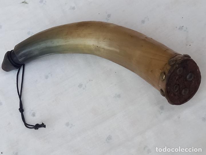 Coleccionismo: CUERNA EN ASTA DE TORO. - Foto 5