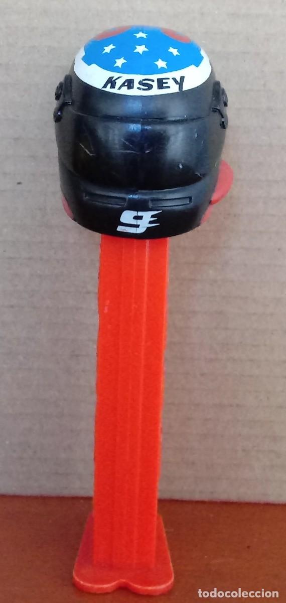 Coleccionismo: Dispensador caramelos PEZ casco piloto Nascar..