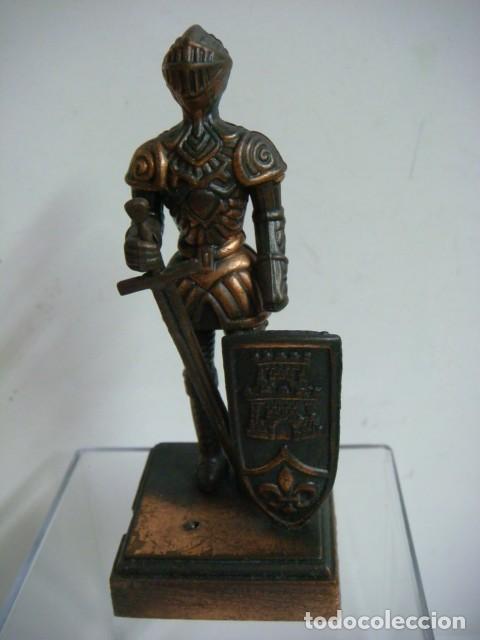 Coleccionismo: SACAPUNTAS FIGURA DE ARMADURA-CAJ-B- N&ordm;-155