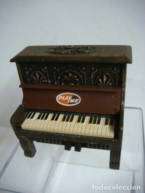 Coleccionismo: SACAPUNTAS FIGURA DE UN PIANO-CAJ-B- N&ordm;-155
