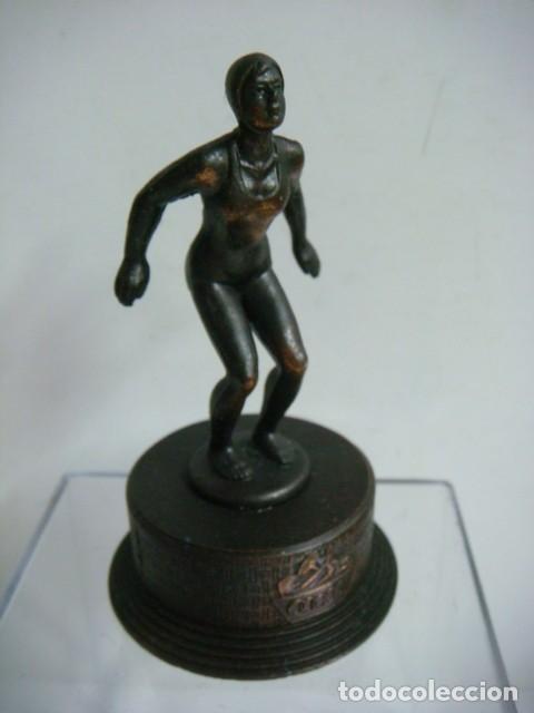 Coleccionismo: SACAPUNTAS DE FIGURA DE UNA NADADORA-CAJ-B-N&ordm;-155