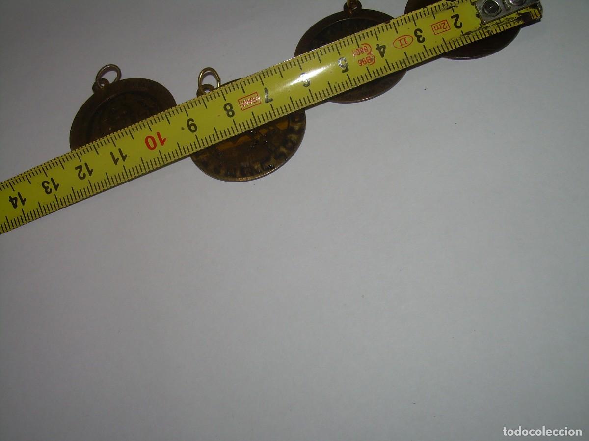 Coleccionismo: CUATRO AMULETOS O TALISMANES DE LATON. - Foto 4