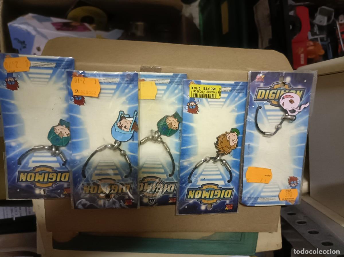 Coleccionismo: Coleccion 5 colgantes Digimon a&ntilde;o 2000 nuevos en sus blister