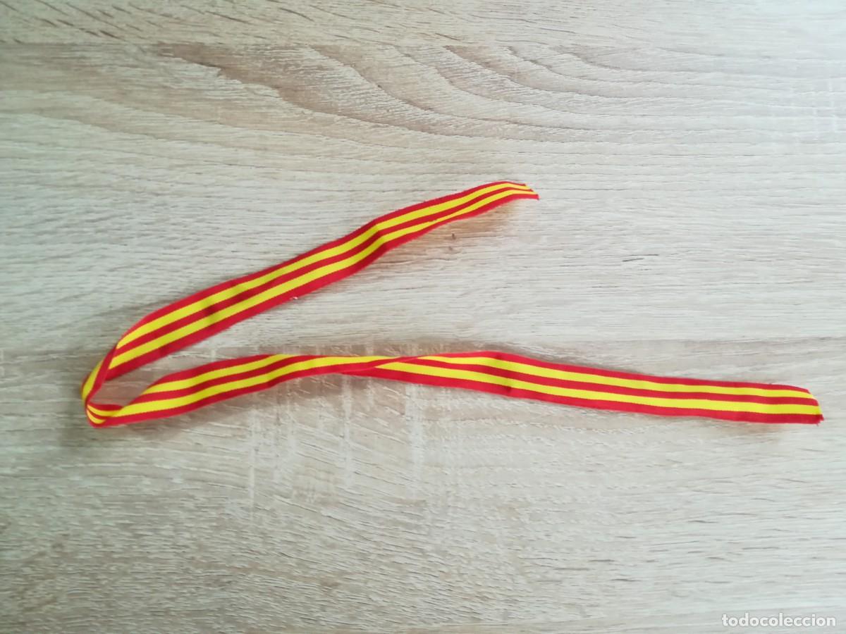 Collectionnisme: MU&Ntilde;EQUERA 45 CM LARGO CON LOS COLORES BANDERA ESPA&Ntilde;A - A&Ntilde;O 2010.