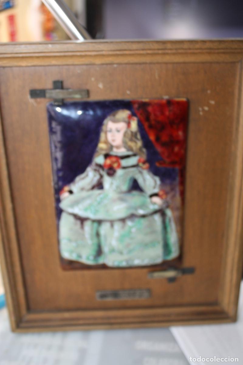 Coleccionismo: CUADRO PORCELANA MENINA VELAZQUEZ 10X 13 CM
