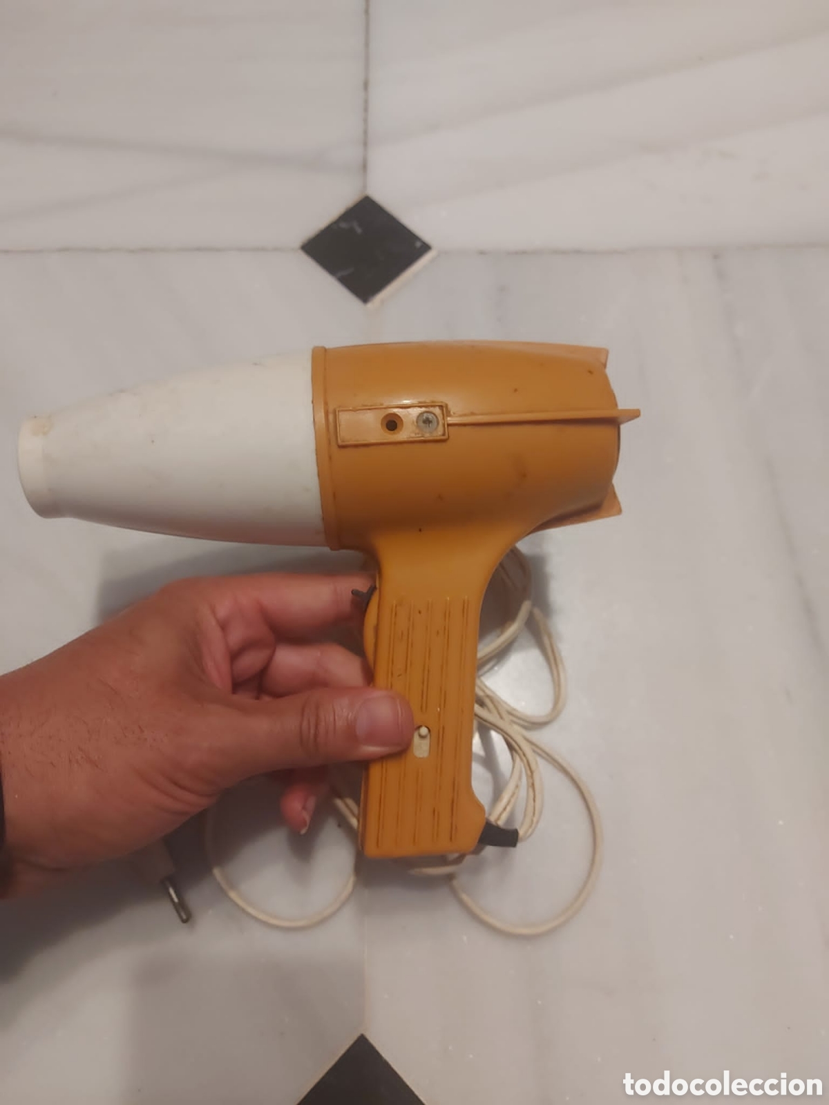 Coleccionismo: antiguo secador de pelo taurus. - Foto 2