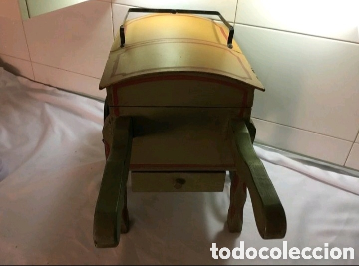 Coleccionismo: Carro de mano madera decorado - Foto 3
