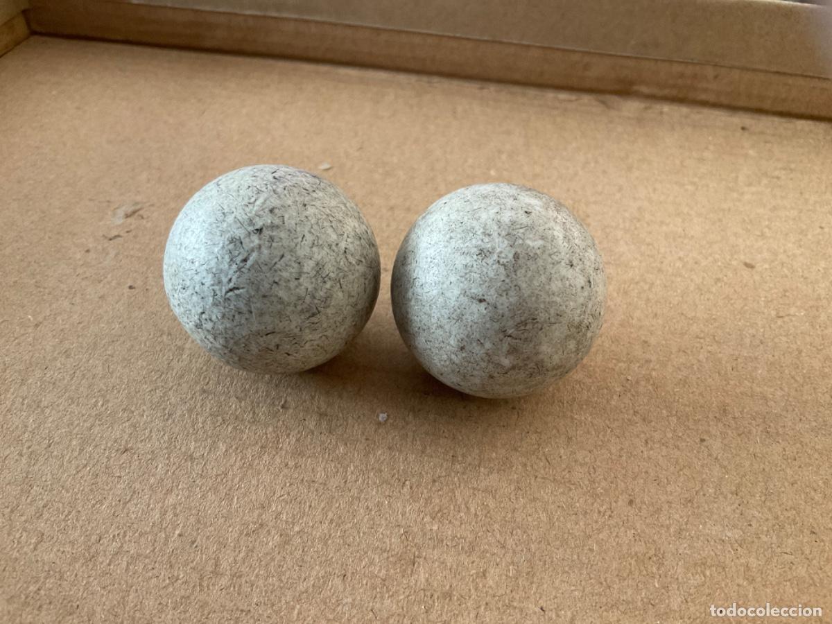 dos pelotas bolas de futbolín antiguo ( de los - Compra venta en  todocoleccion