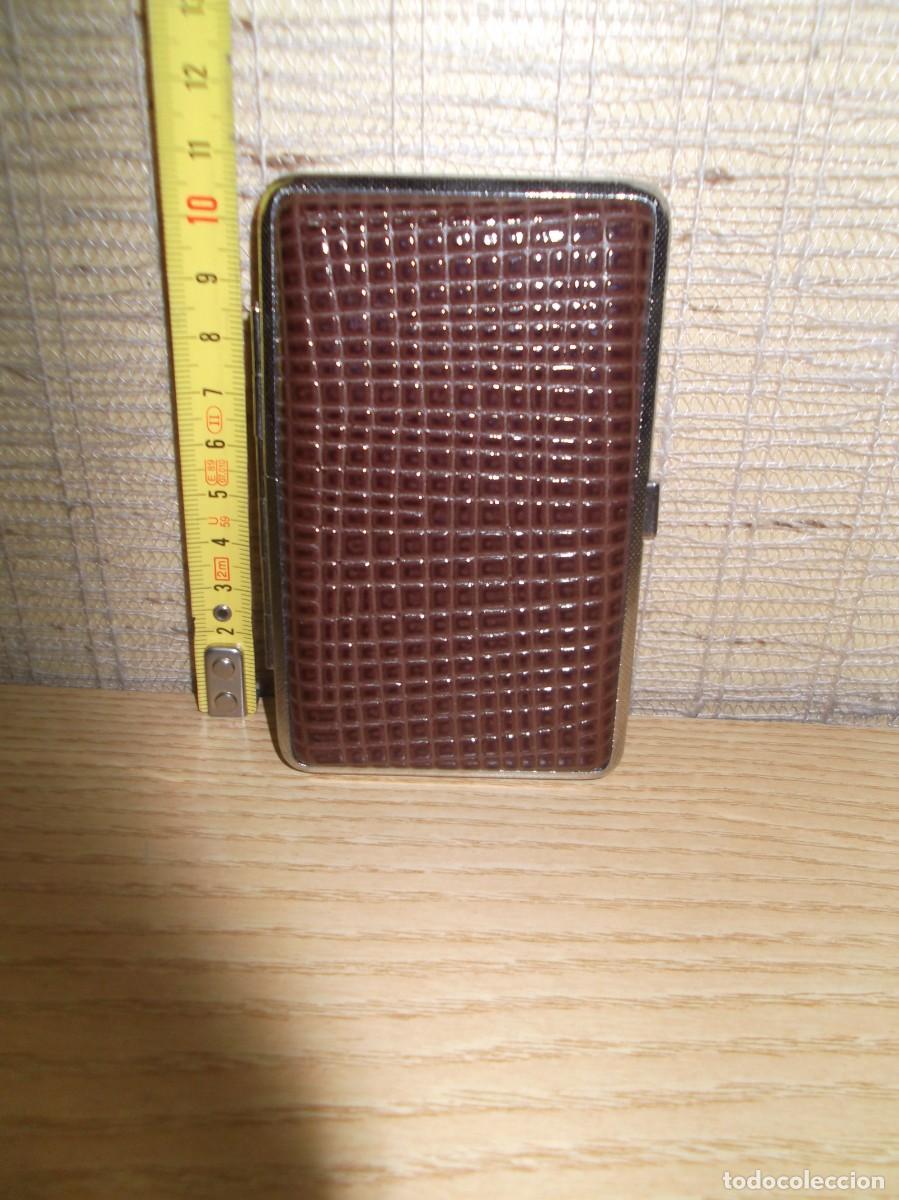 Coleccionismo: Pitillera simil piel marr&oacute;n.Vintage - Foto 1