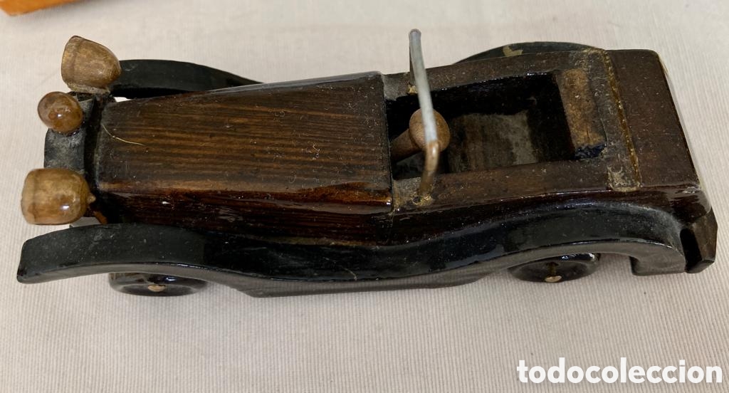 Coleccionismo: Antiguos 4 coches en madera - Foto 4