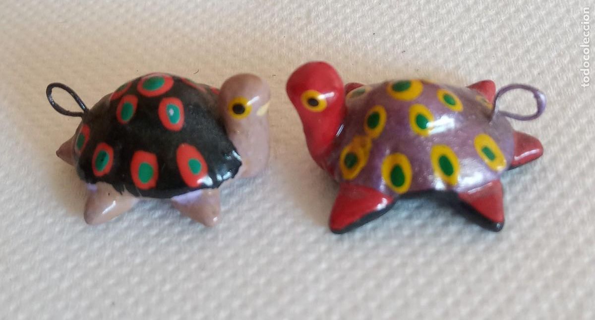 Collecting: TORTUGA -MINIATURA MUY MINI- LOTE DE 2 -ORIGINAL PASTA DECORADA COLORES-MACIZA-VER FOTOS /DATOS -S/N