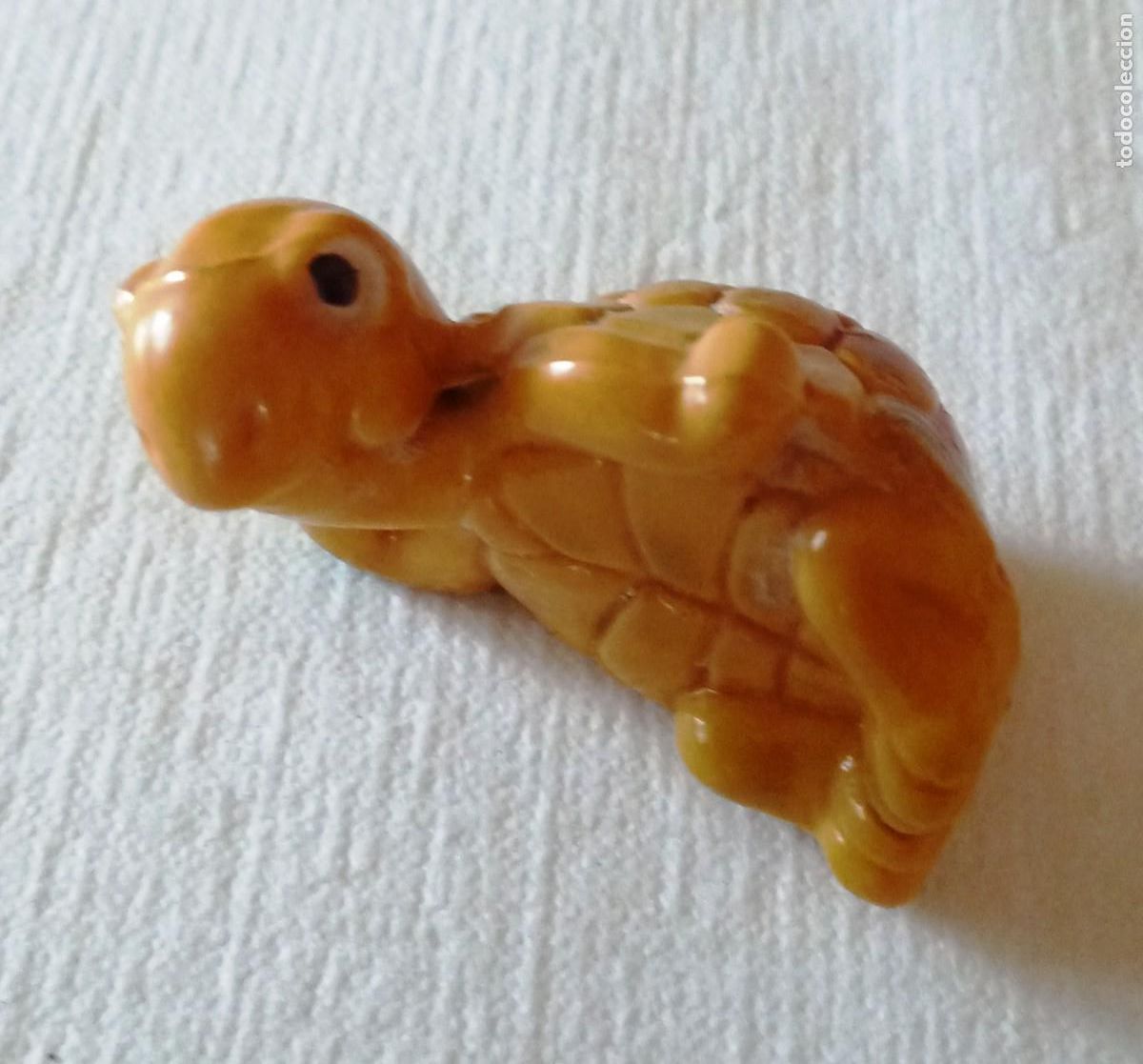 Coleccionismo: TORTUGA -PEQUE&Ntilde;A - SIMPATICA EN POSICION DE DESCANSO - PLASTICO DURO - VER FOTOS /DATOS -S /N