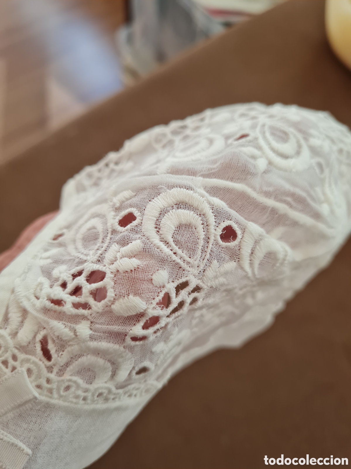 Coleccionismo: Gorro de bautizo bordado antiguo - Foto 4