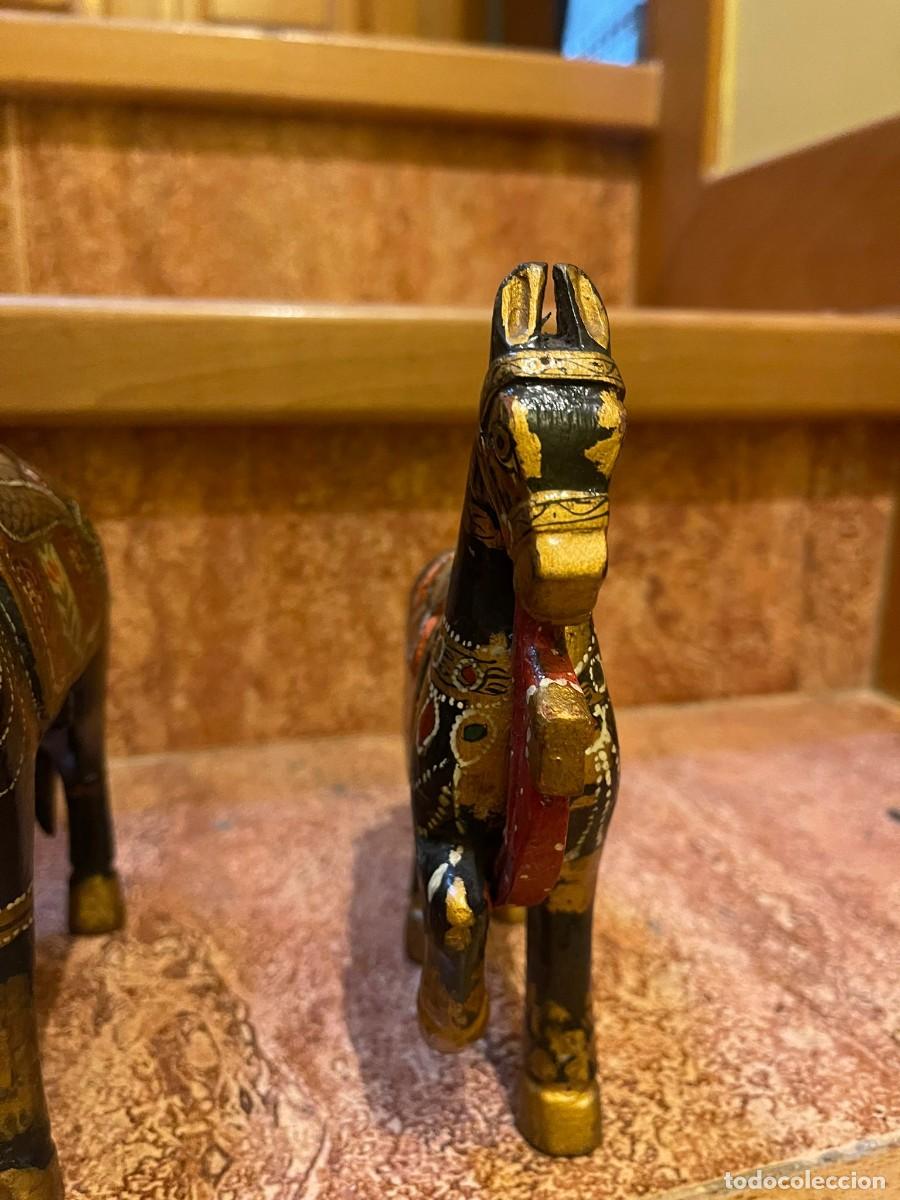Coleccionismo: JUEGO DE 3 CABALLOS DE MADERA - Foto 12