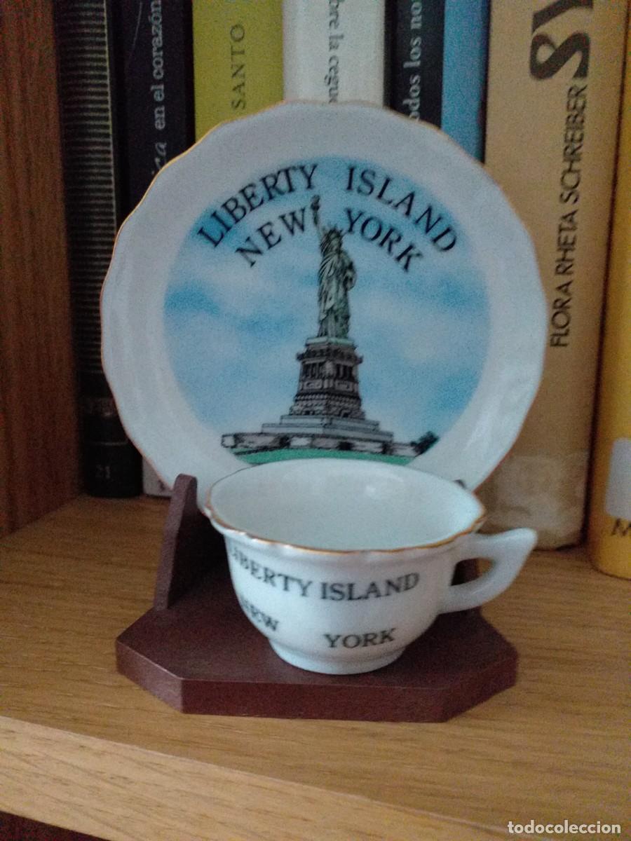 Coleccionismo: 5 platitos de porcelana - Foto 10