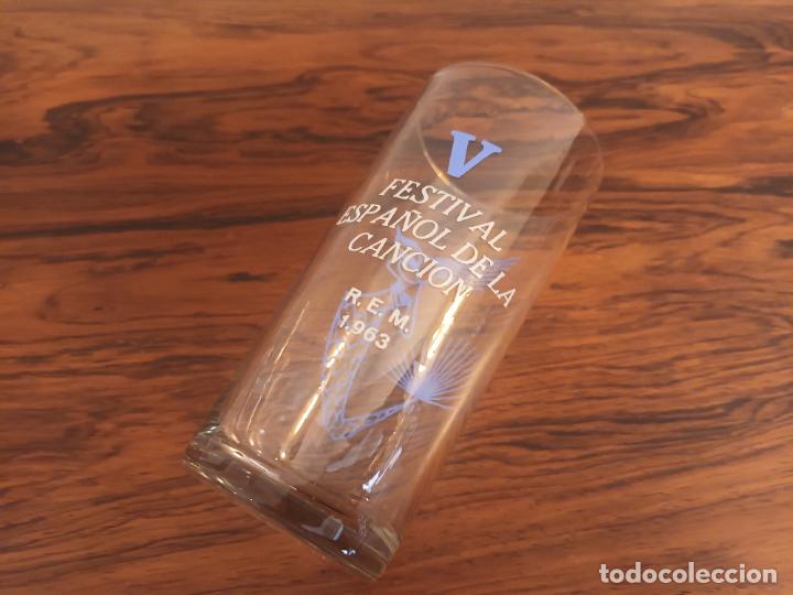 Coleccionismo: VASO PUBLICIDAD V FESTIVAL ESPA&Ntilde;OL DE LA CANCION BENIDORM R.E.M 1963.