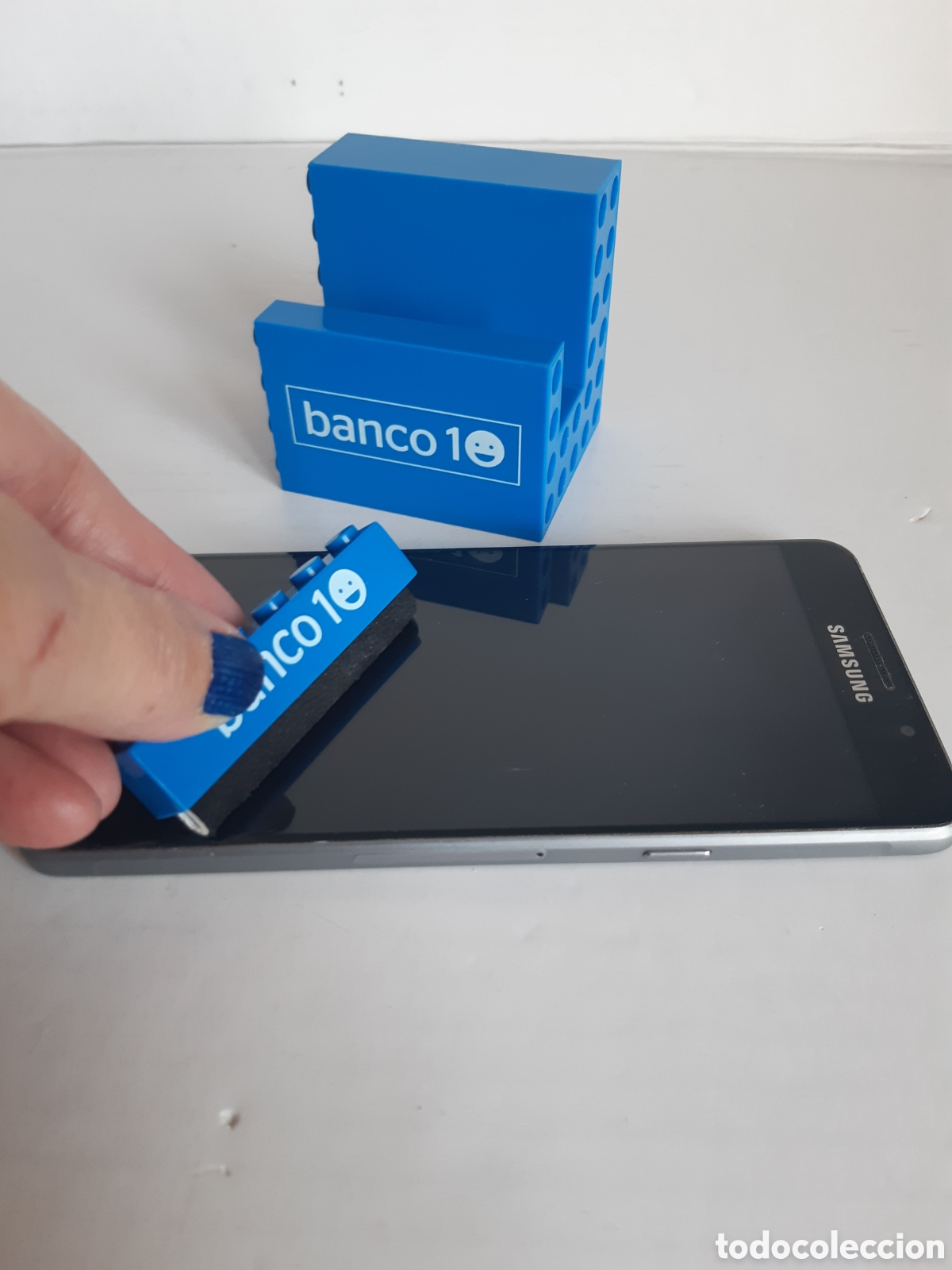 Coleccionismo: Soporte para m&oacute;vil banco 10 - Foto 1