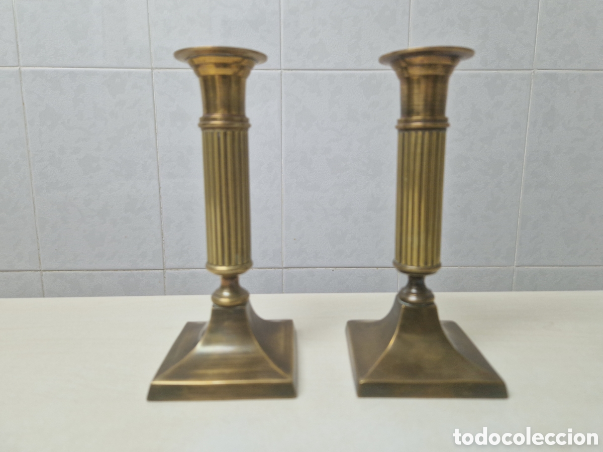 Coleccionismo: 2 CAMDELABROS EN BRONCE LABRADO - Foto 2