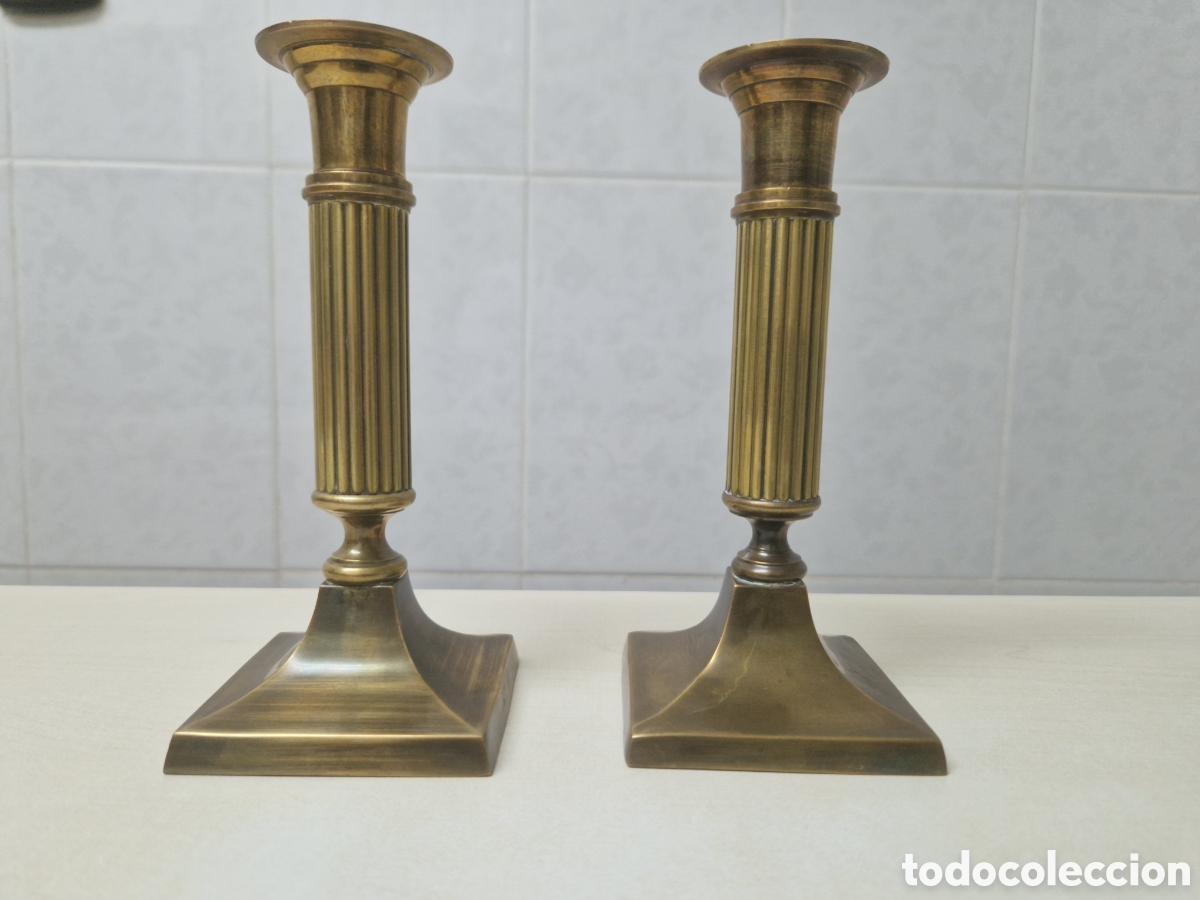 Coleccionismo: 2 CAMDELABROS EN BRONCE LABRADO - Foto 3