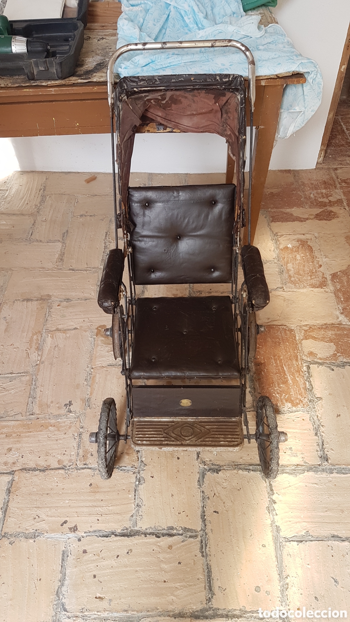 Collecting: Cochecito de paseo de beb&eacute;. A&ntilde;os 30