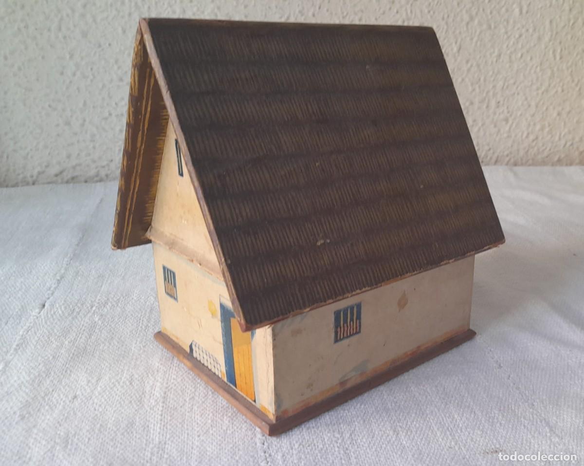 Coleccionismo: Caja de madera con forma de barraca valenciana - Foto 1