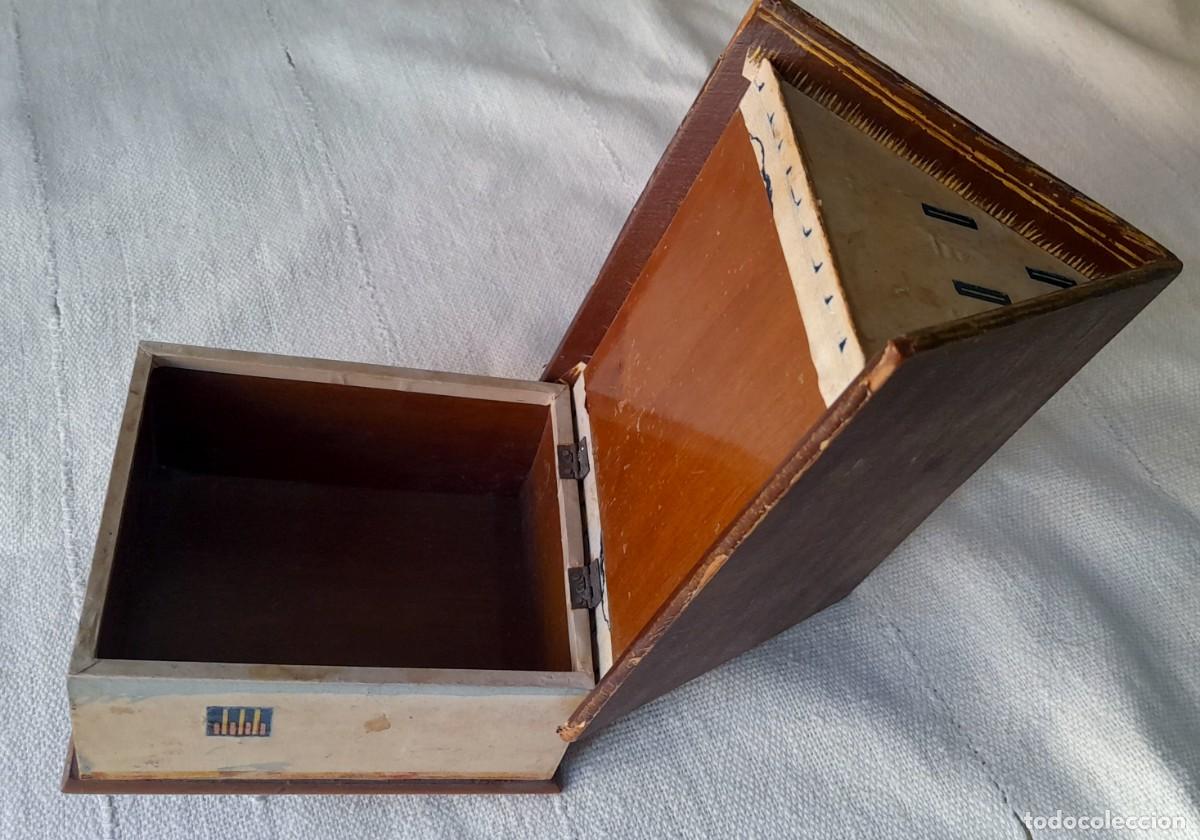 Coleccionismo: Caja de madera con forma de barraca valenciana - Foto 2