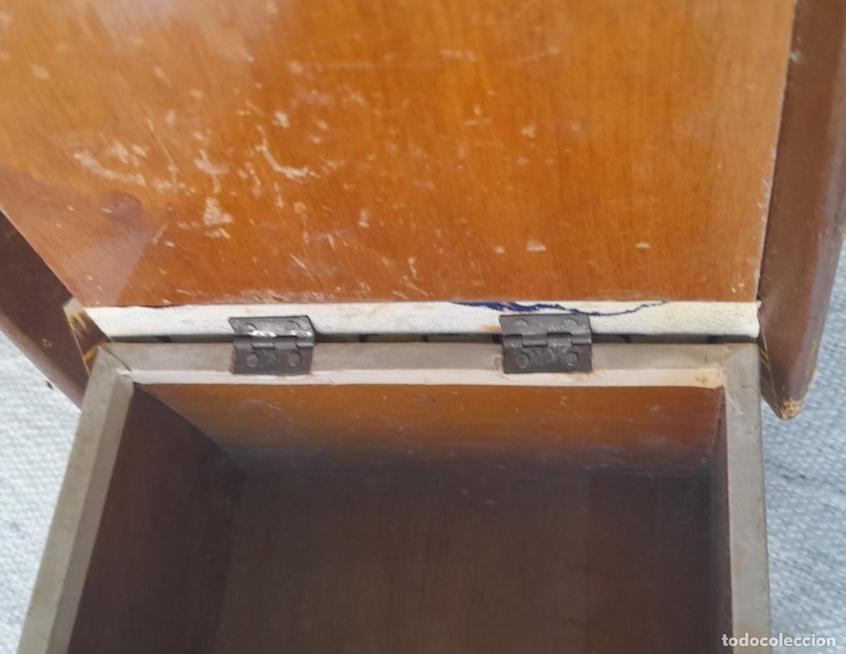 Coleccionismo: Caja de madera con forma de barraca valenciana - Foto 10