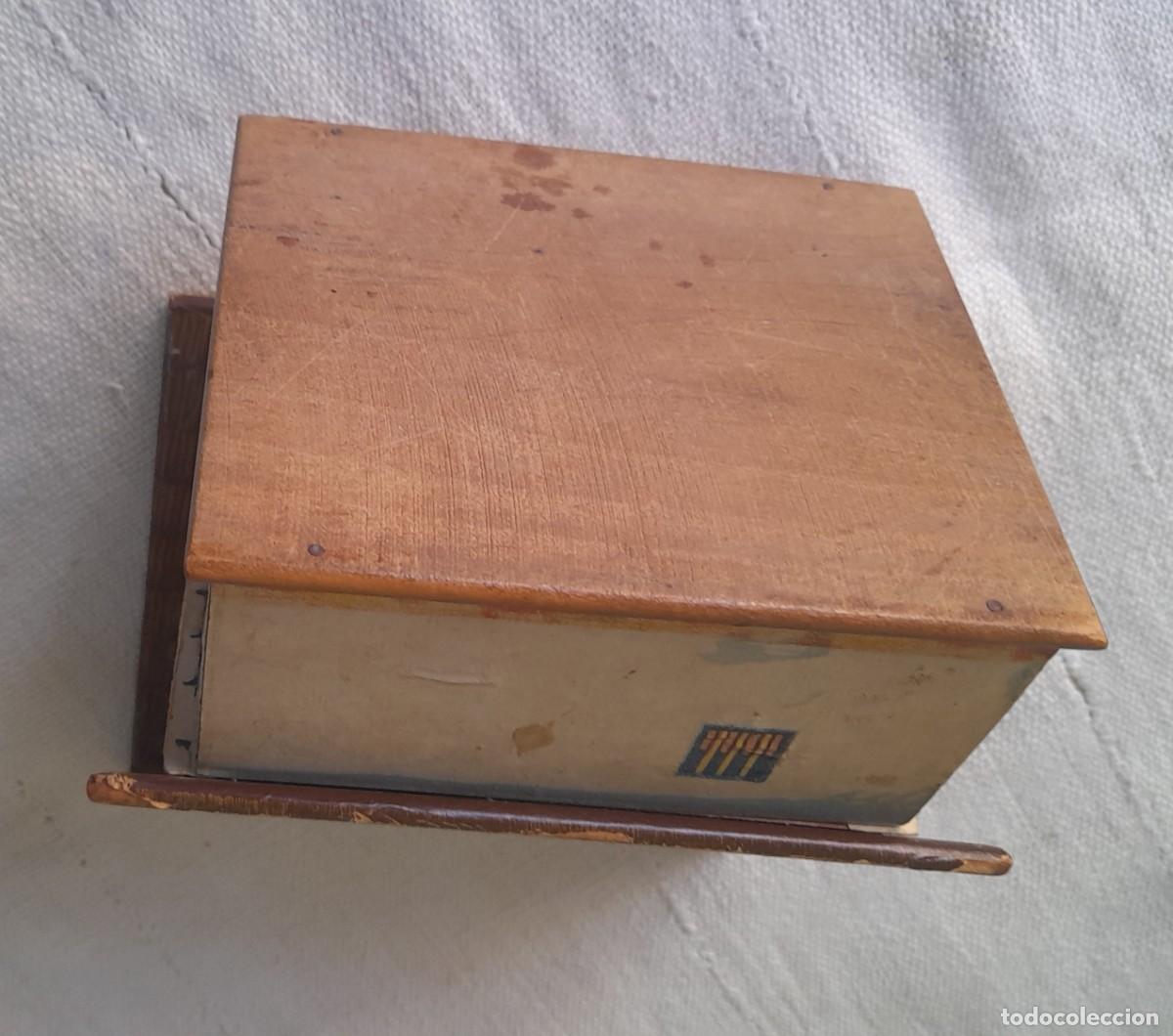 Coleccionismo: Caja de madera con forma de barraca valenciana - Foto 11