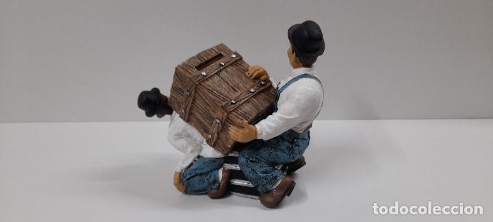 Coleccionismo: HUCHA EL GORDO Y EL FLACO - Foto 3