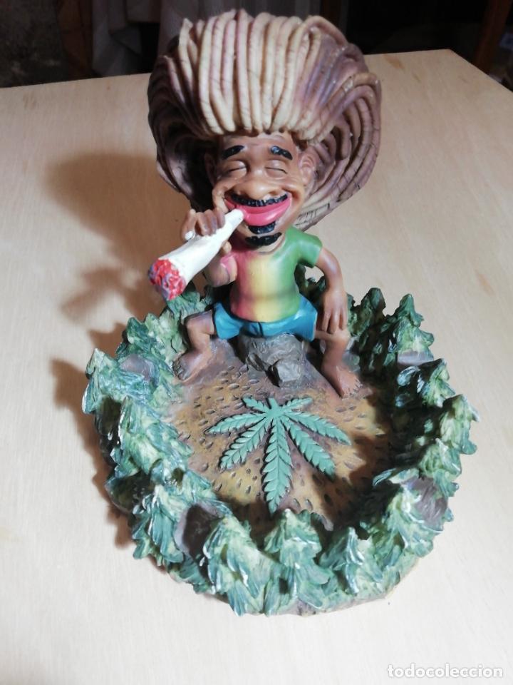 Coleccionismo: FIGURA CENICERO RASTAFARI - Foto 1