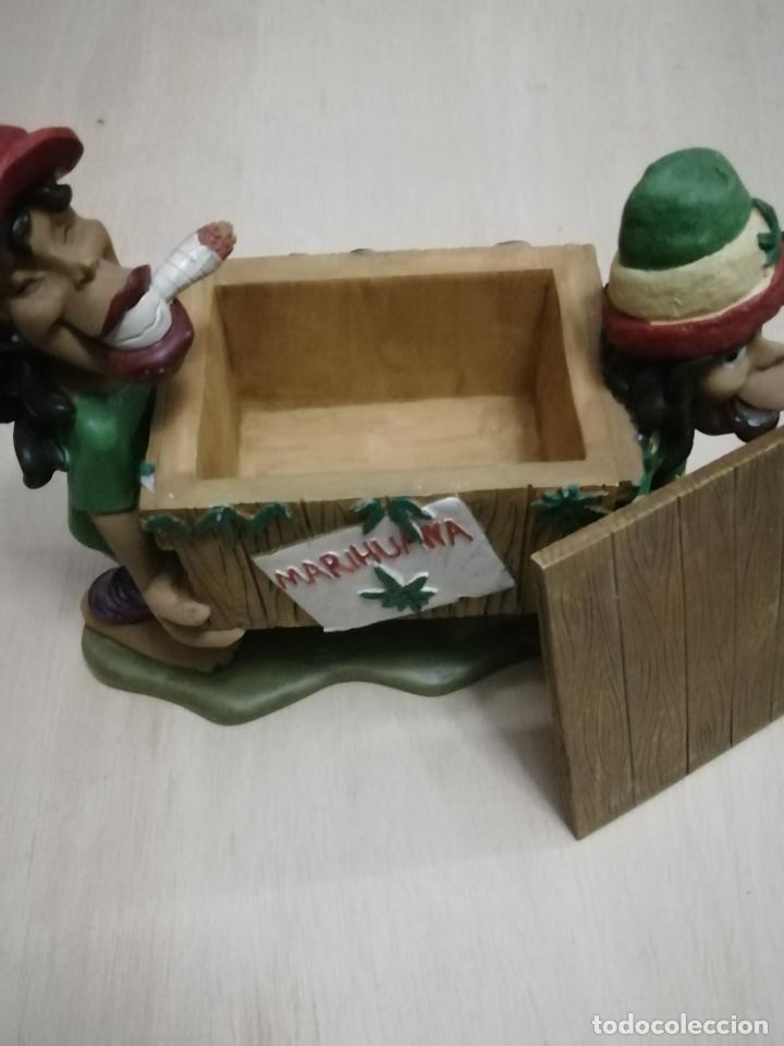 Coleccionismo: FIGURA RASTAFARIS LLEVANDO CAJA - Foto 4