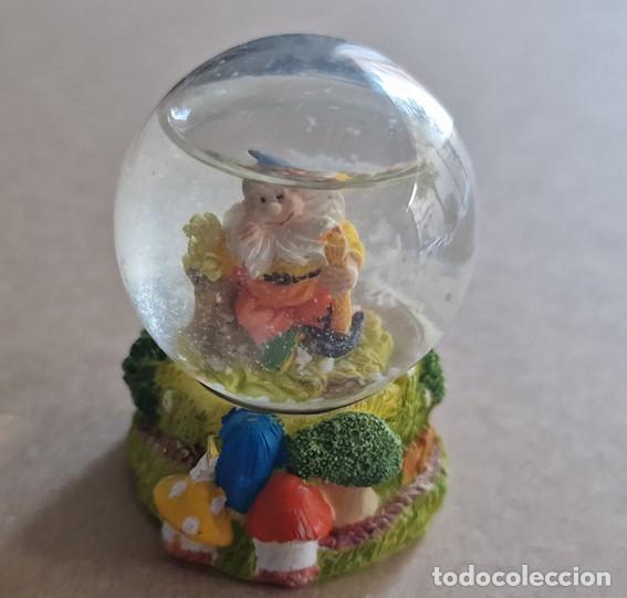 Coleccionismo: 15 BOLAS DE NIEVE PEQUE&Ntilde;AS - Foto 15