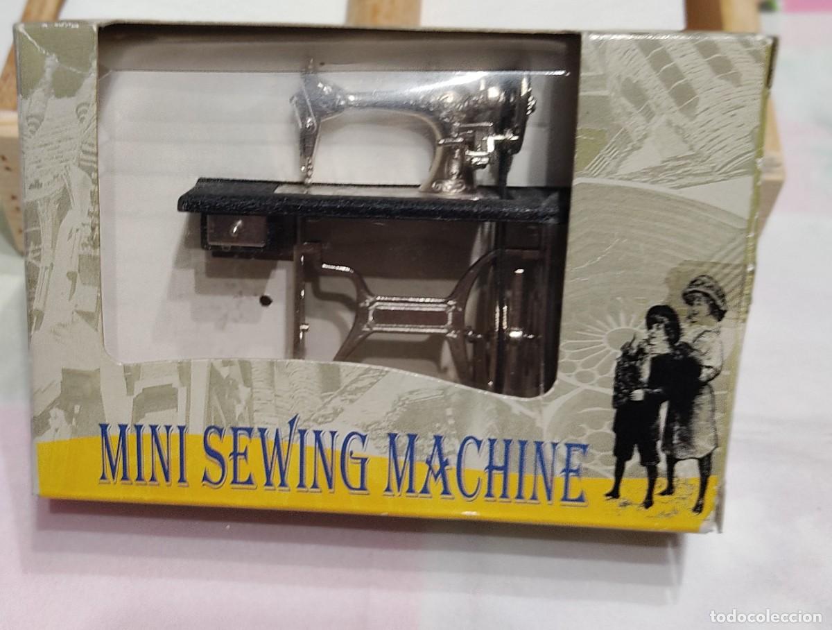 Collecting: M&Aacute;QUINA DE COSER DE COLECCION