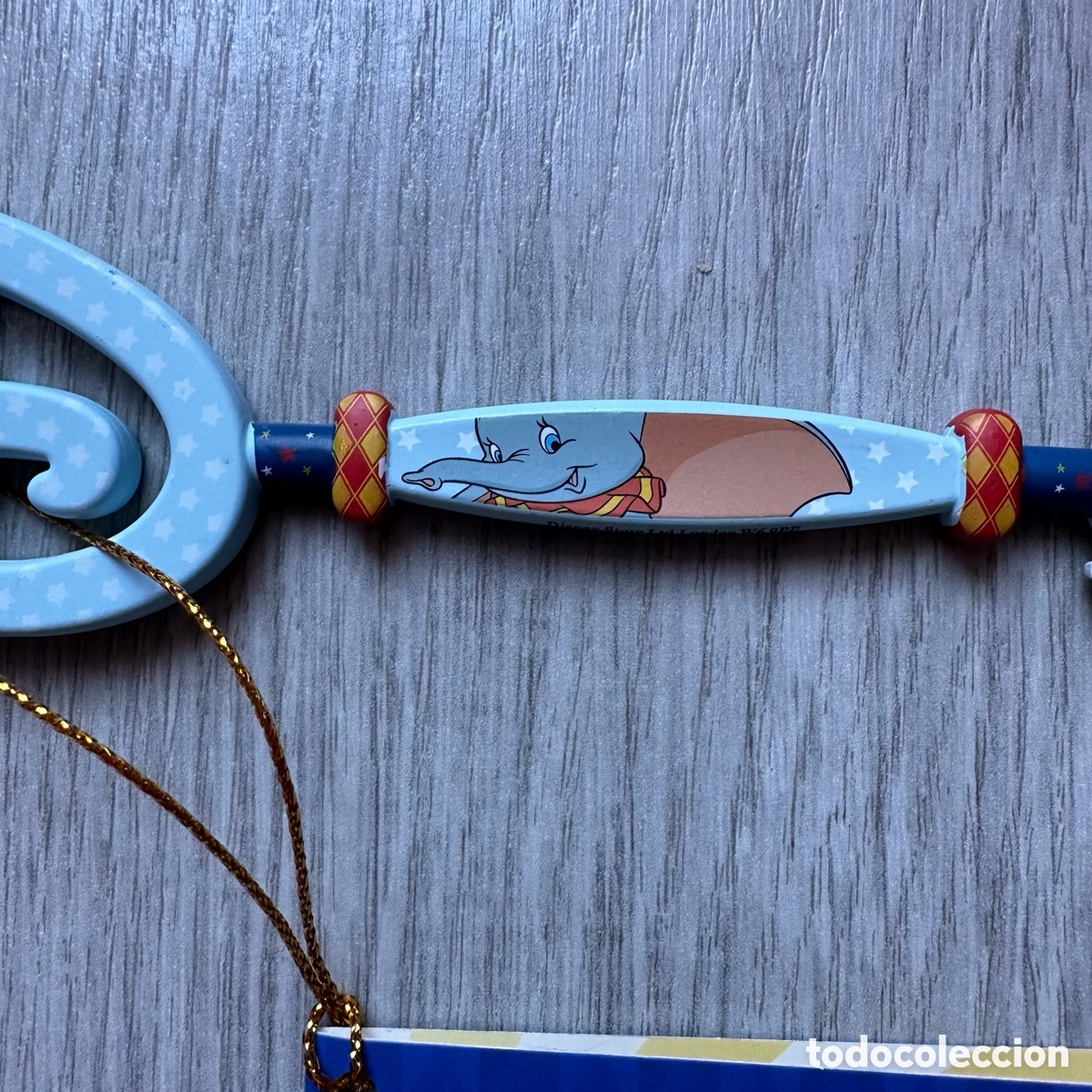 Coleccionismo: Llave Dumbo Opening Ceremony Disney Store. - Foto 3