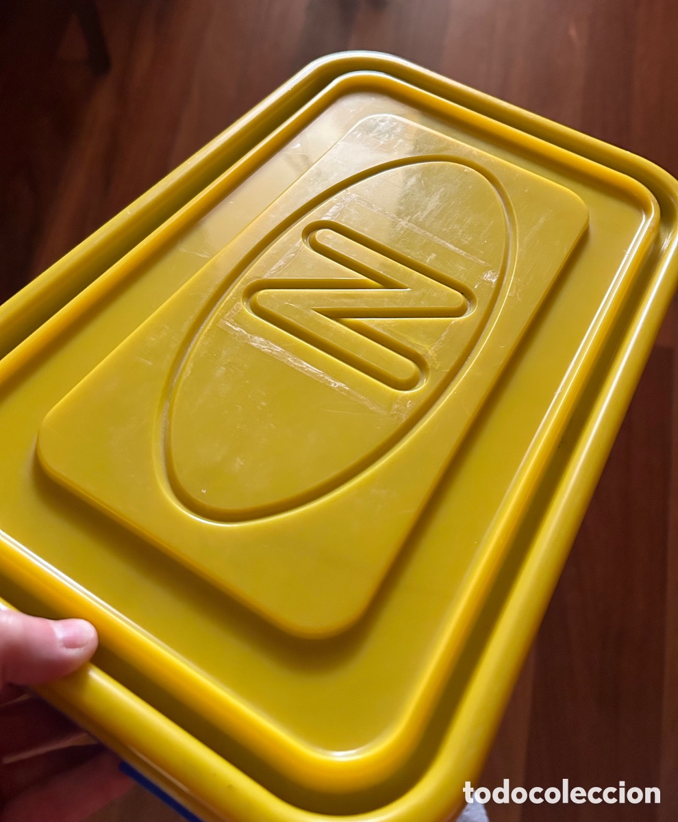 Coleccionismo: CAJA /COFRE NESQUIK DE PL&Aacute;STICO - Foto 2