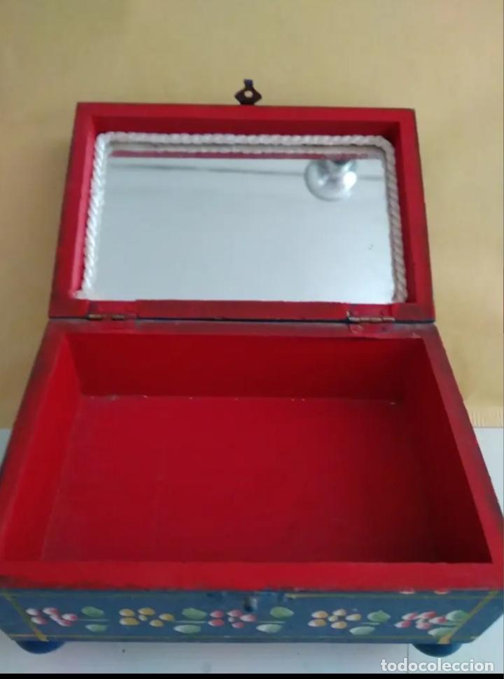 Coleccionismo: Caja madera pintada a mano - Foto 4