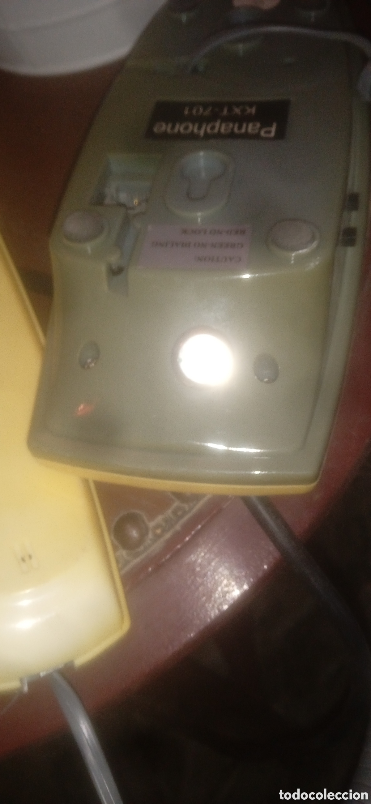 Coleccionismo: Tel&eacute;fono vintage con llave,funciona - Foto 3