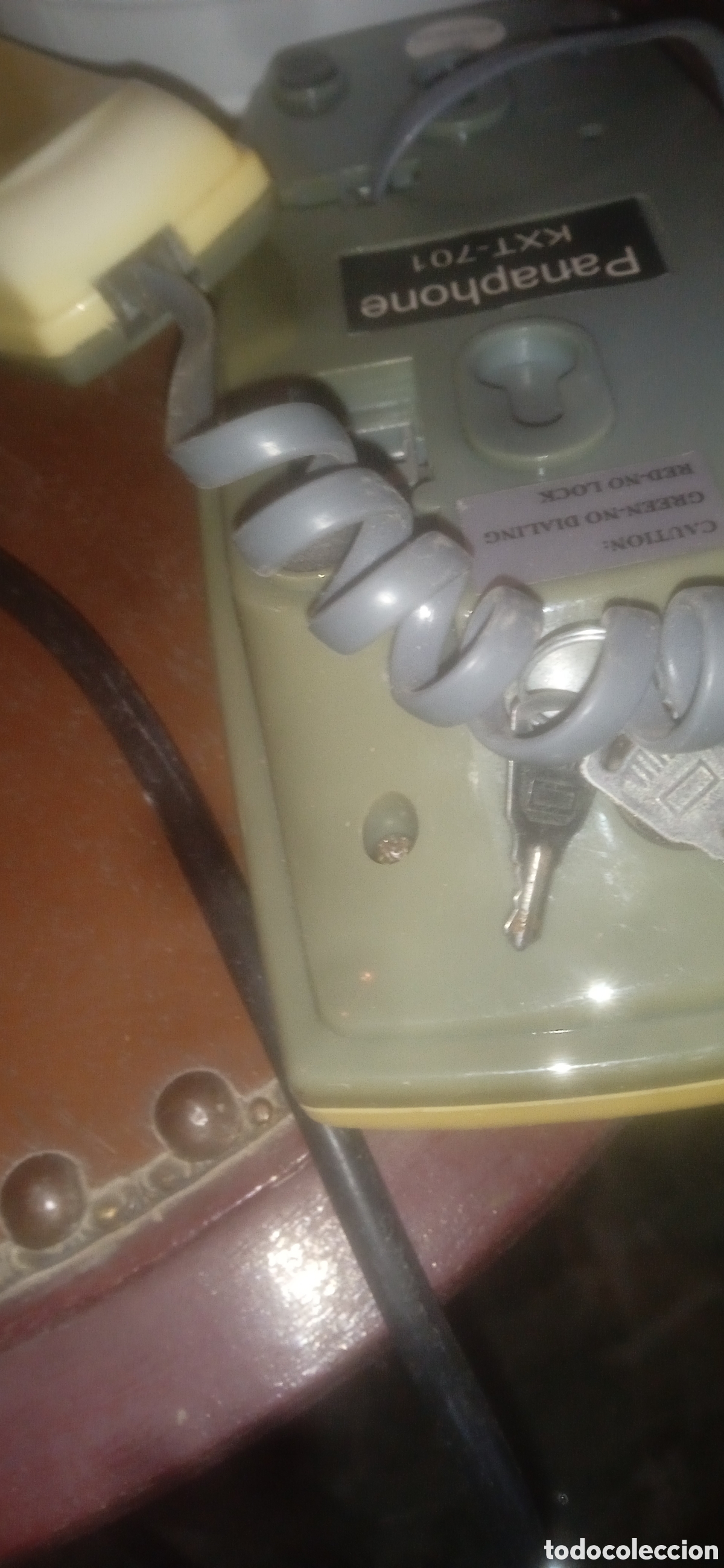 Coleccionismo: Tel&eacute;fono vintage con llave,funciona - Foto 4