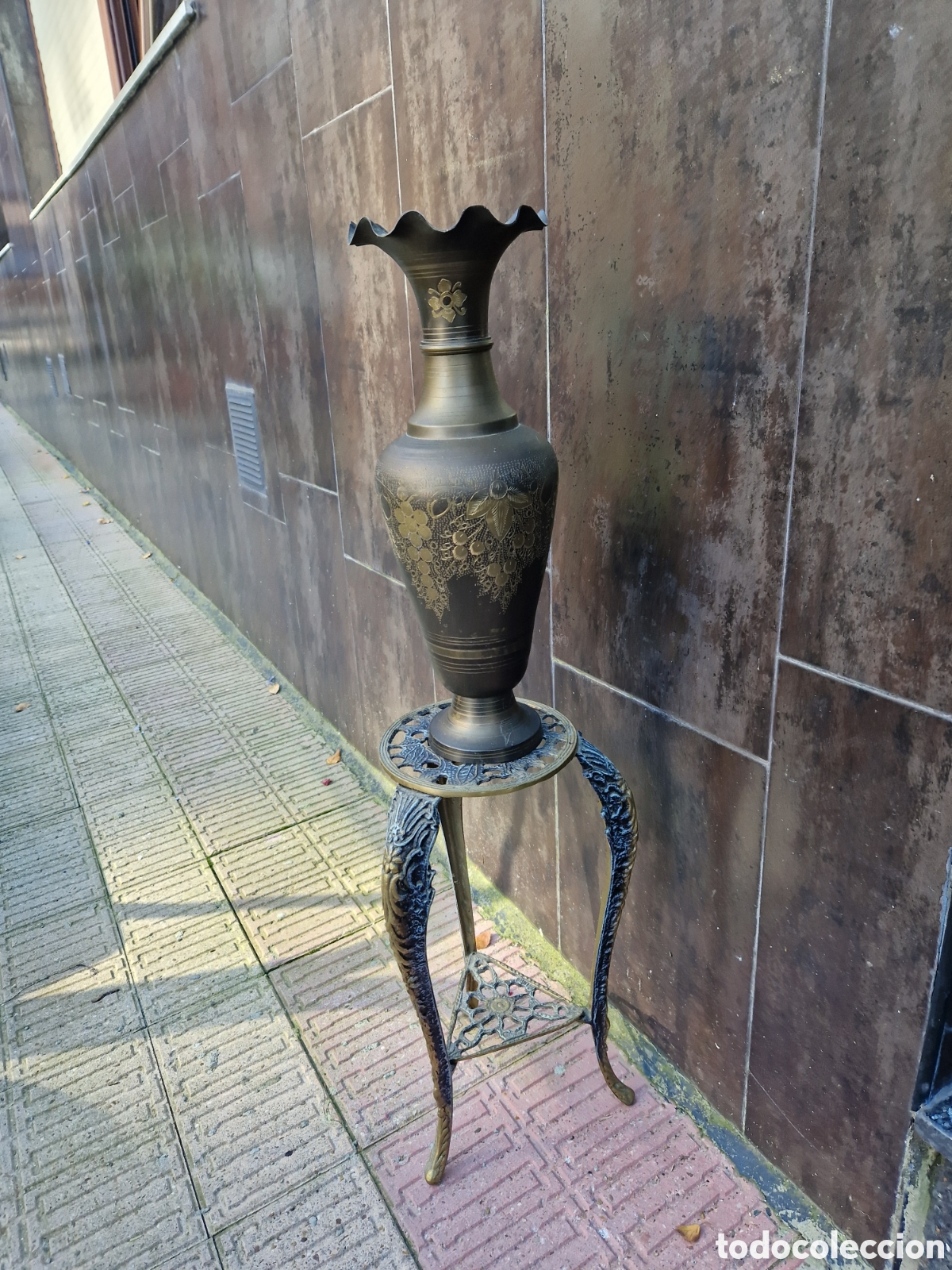 Coleccionismo: MESA Y GARRON EN BRONCE LABRADO - Foto 5