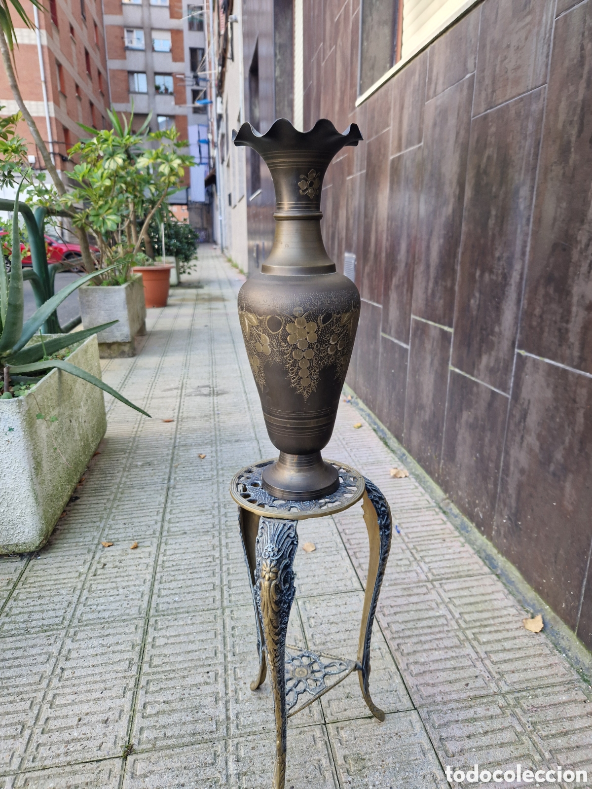 Coleccionismo: MESA Y GARRON EN BRONCE LABRADO - Foto 7