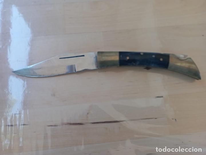 Coleccionismo: NAVAJA MANGO DE MADERA Y BRONCE. - Foto 1