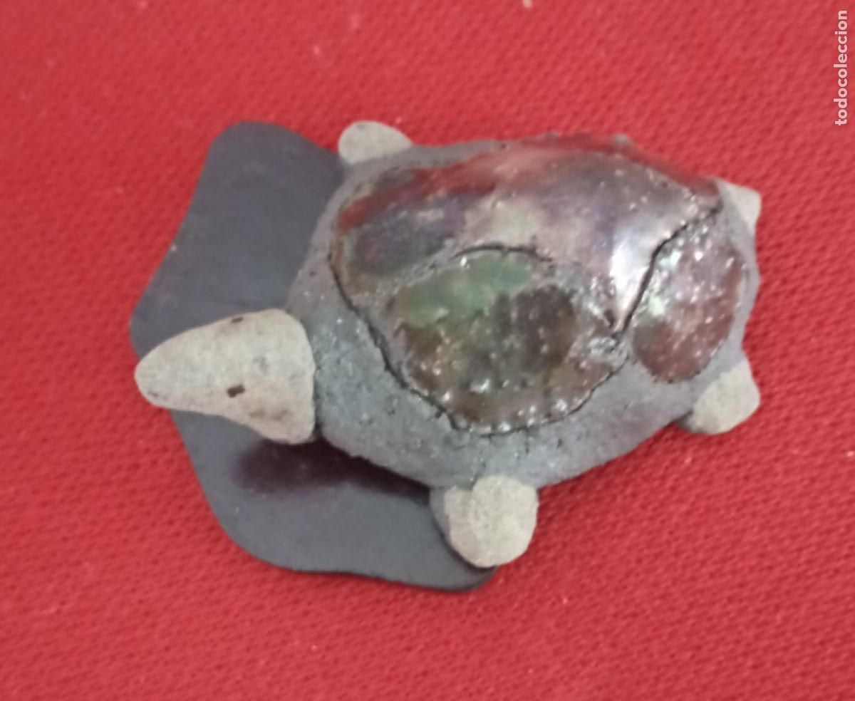 Coleccionismo: TORTUGA - PIEDRA / POSIBLEMENTE MATERIAL VOLCANICO CON ESMALTES - VER FOTOS - S/N