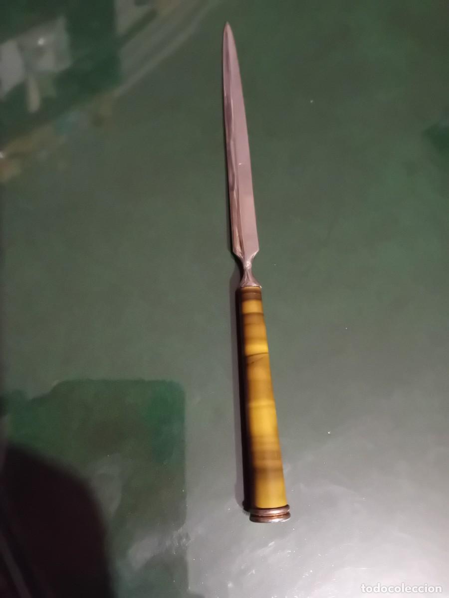 Coleccionismo: Abrecartas ardec&oacute; con mango de On&iacute;x - Foto 1