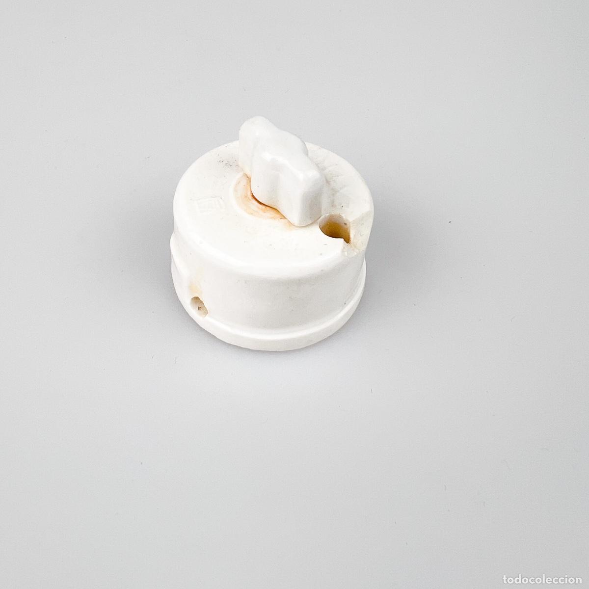 Sammeln: Interruptor de porcelana antiguo.