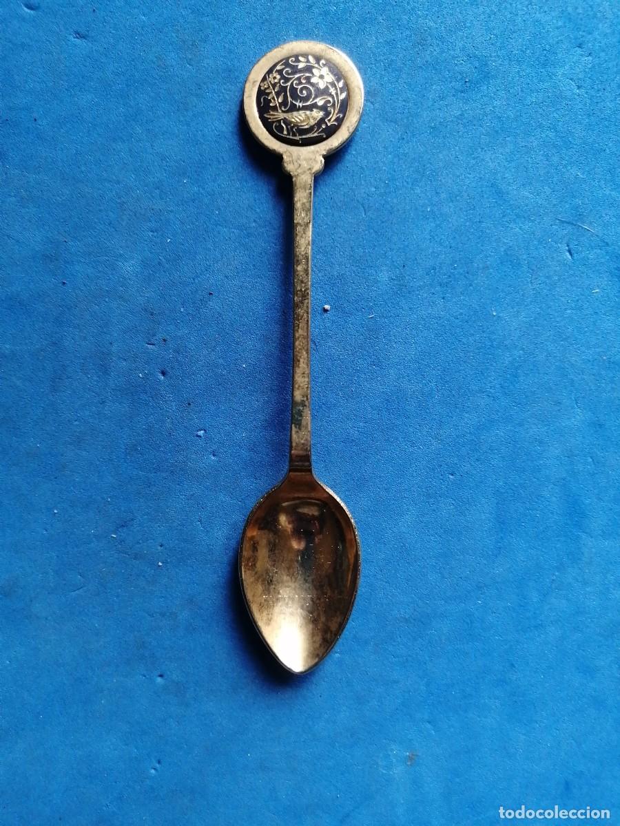 Coleccionismo: Cucharilla metal dorado Damasquinado
