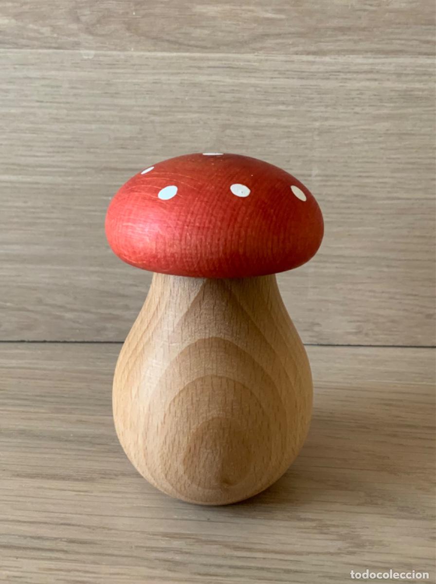 Coleccionismo: CASCANUECES DE MADERA CON FORMA DE SETA - Foto 6
