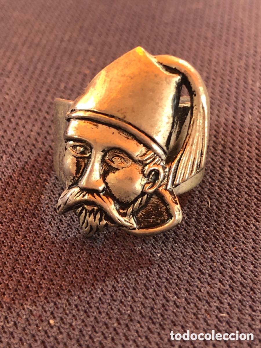 Coleccionismo: ANILLO PERSONAJE &Aacute;RABE CON GORRA AJUSTABLE - Foto 1