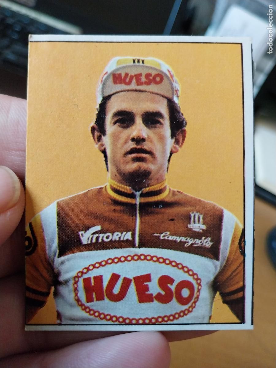 Coleccionismo: DE LAS HERAS 8 CHOCOLATE EQUIPO HUESO CICLISMO 1984 VUELTA CICLISTA CROMO RECUPERADO HUESITOS